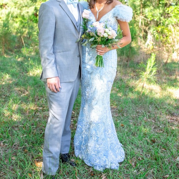 prom dress! - Picture 4 of 4